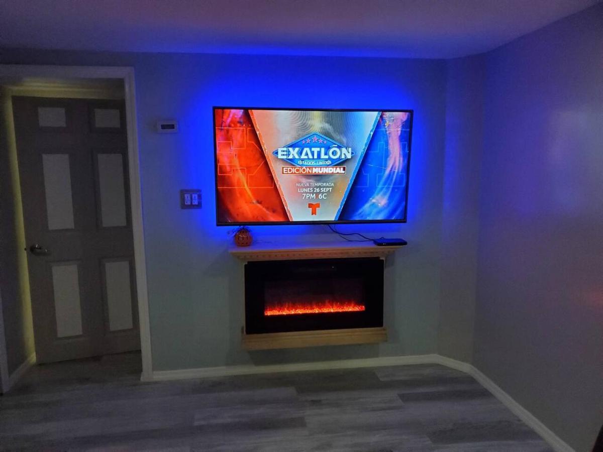Lovely 2 Bedroom Apartment With 2 Entrance And Parking New York Eksteriør bilde