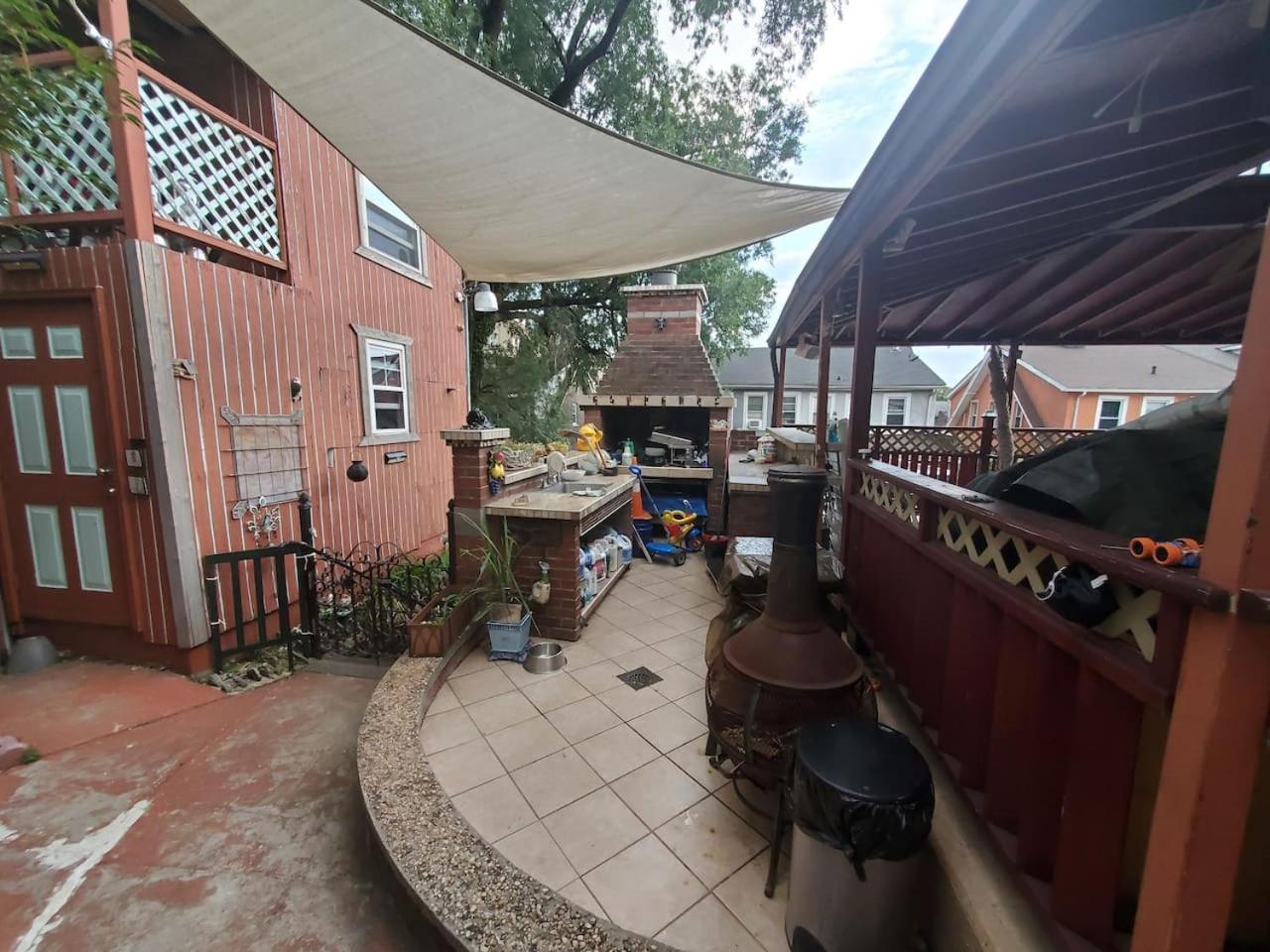 Lovely 2 Bedroom Apartment With 2 Entrance And Parking New York Eksteriør bilde